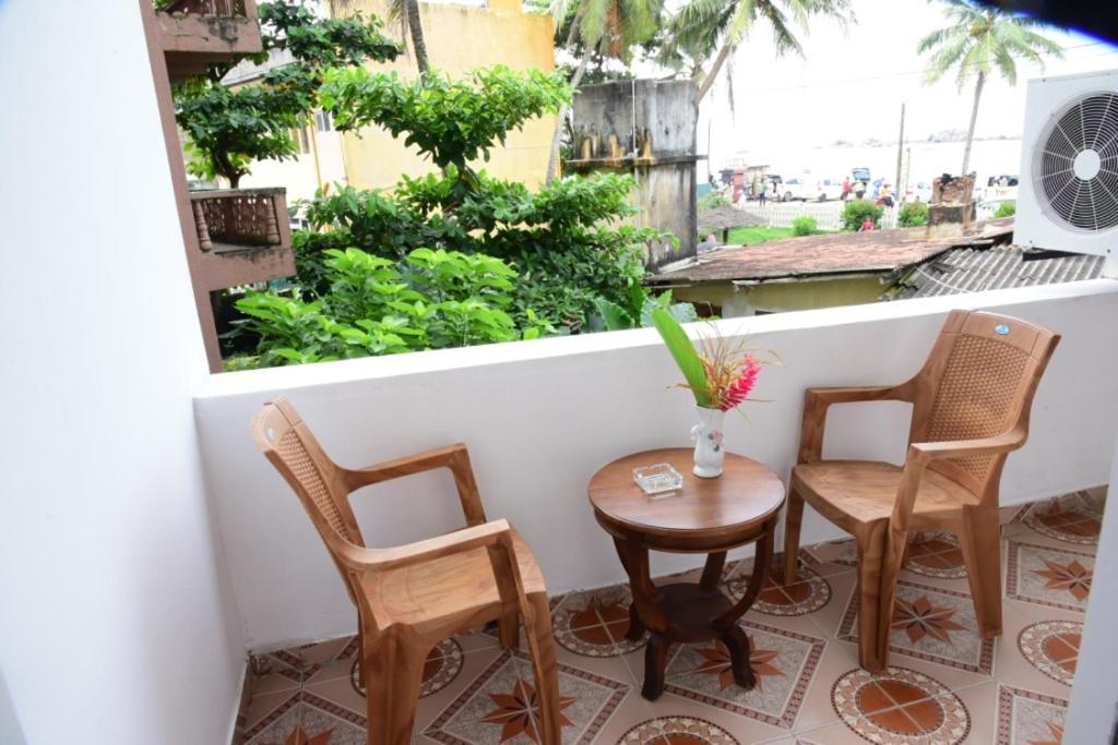 Turtle Bay Hotel Hikkaduwa Exterior photo