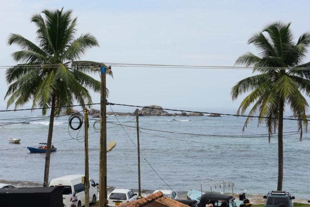 Turtle Bay Hotel Hikkaduwa Exterior photo
